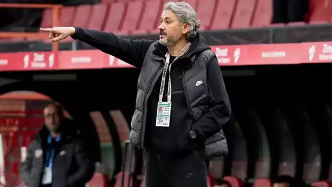 İsmini kimse bilmiyordu! Küme düşer denilen takımın başına geçti, tarih yazıyor