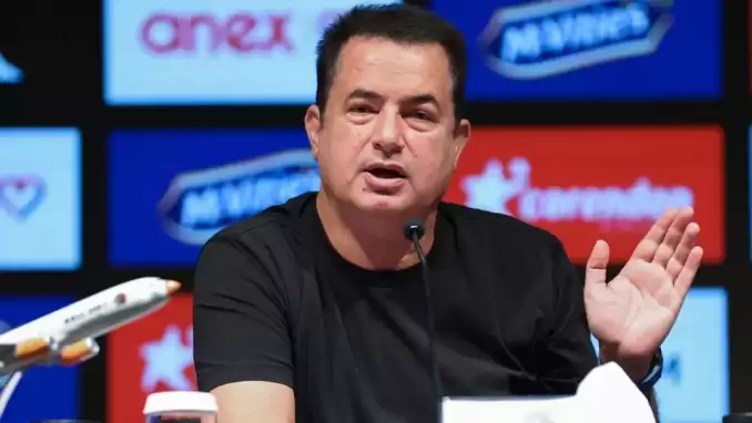 Premier Lig'e koşan Acun Ilıcalı'nın Hull City'si Manchester United'dan transfer yaptı