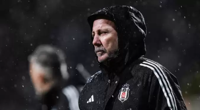 Beşiktaş taraftarından Sergen Yalçın'a tepki: "Söylesene bize hoca..."