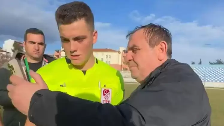 Kulüp başkanı telefonla pozisyonu gösterdi! Hakemden başkana flaş cevap geldi: "Oyuncunuz kendini yere attı"