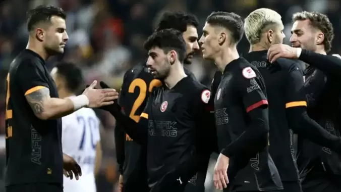 Galatasaray'da ayrılık! Menajeri tesislere geldi