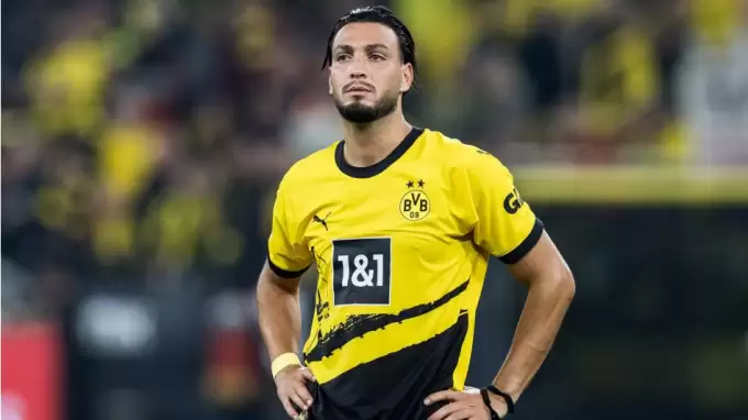 Galatasaray, Cezayirli stoperi gözüne kestirdi!