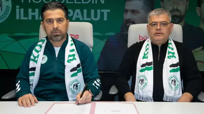 Konyaspor'da İlhan Palut imzayı attı