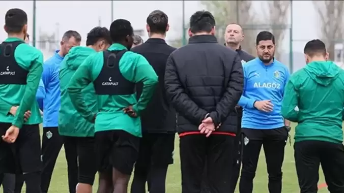 Süper Lig hayalleri yıkılınca takımın yarısını yolladılar