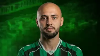 Sakaryaspor, Burak Bekaroğlu'nu transfer etti