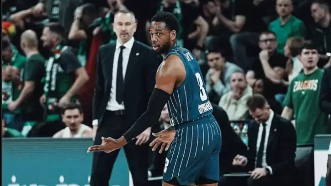 Efes'ten çift maç haftasında ikide iki