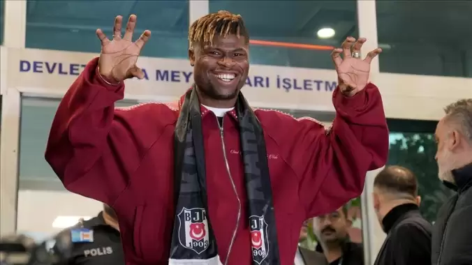 Beşiktaş'ın yeni transferinden dikkat çeken açıklamalar! "İki taraf da transferin gerçekleşmesi için..."