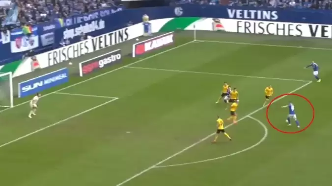 Edin Dzeko, Schalke 04'te durdurulamıyor!