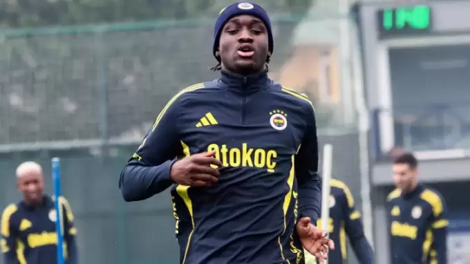 Fenerbahçe'de yeni transfer Sidiki Cherif takımla birlikte çalıştı!