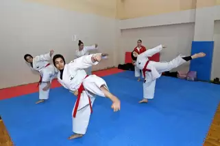 Osmangazi'de 300 karateci kuşak sevinci yaşadı