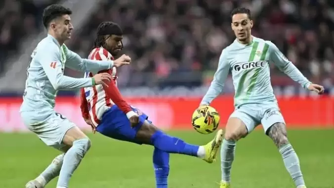 Atletico Madrid'e evinde şok! Lookman çare olamadı