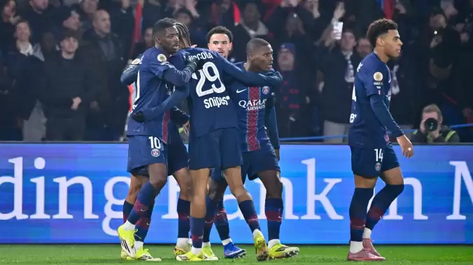 PSG, Marsilya'ya gol oldu, yağdı!
