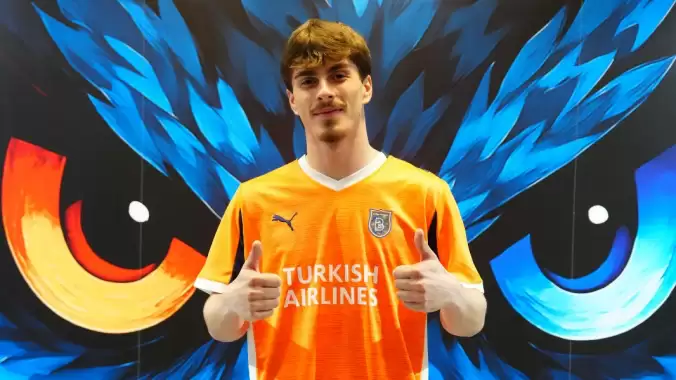 Başakşehir'e Gürcü sol bek: İmzalar atıldı!