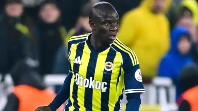 Kante, stadyum çıkışı konuştu