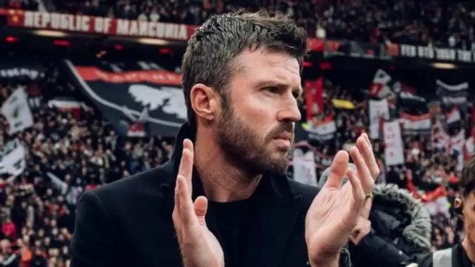 Geçici süreliğine gelmişti, ayın menajeri oldu!