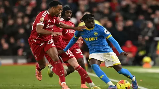 Yaz transferinde fırtına kapıda: Liverpool ve ManU 18'lik yıldız için kapışıyor!