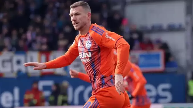 Dzeko’nun asistleri, Karaman ve Kuruçay’ın golleri! Schalke 04 ligde fırtına gibi