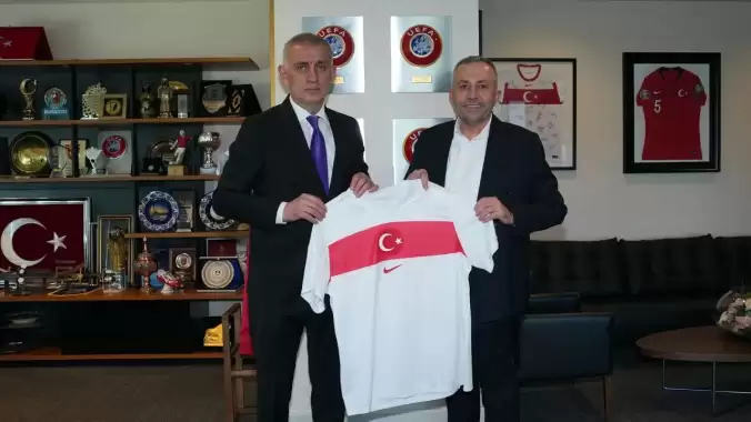 Futbol milli takımlarına yeni sponsor