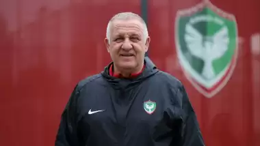 Mesut Bakkal: "Yarım kalan hikayeyi tamamlamaya geldim"