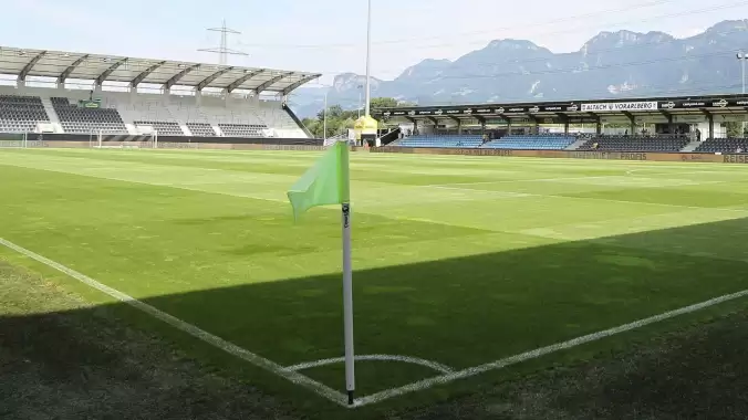 Kadın futbolunda şok! Soyunma odasında gizli kamera skandalı…