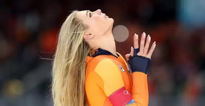 Rekor kırıp altın madalyaya uzandı, fermuarını açıp 1 milyon dolar kazandı