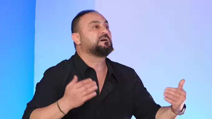 Hasan Şaş'tan "görünmez kahraman" dediği futbolcu için flaş yorum: "Adam sevgilisinin yanına bu kadar yaklaşmaz"