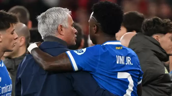 Jose Mourinho'dan Vinicius Junior açıklaması: "Benfica ırkçı bir kulüp değil"