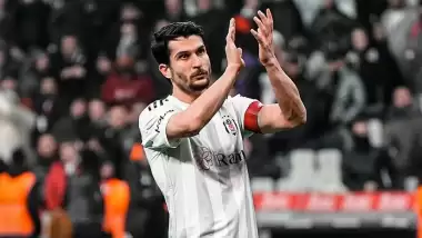 Beşiktaşlı futbolcu Necip Uysal, ikinci kez baba oldu