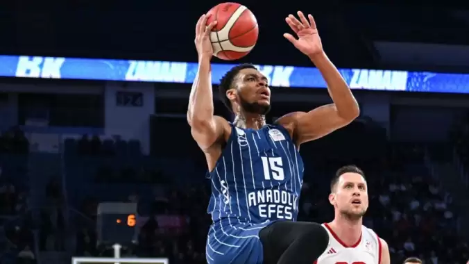 Türkiye Kupası'nda son yarı finalist Efes!