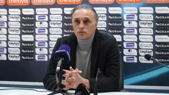 Mustafa Gürsel: "Çok değişik şeyler yaşıyoruz"