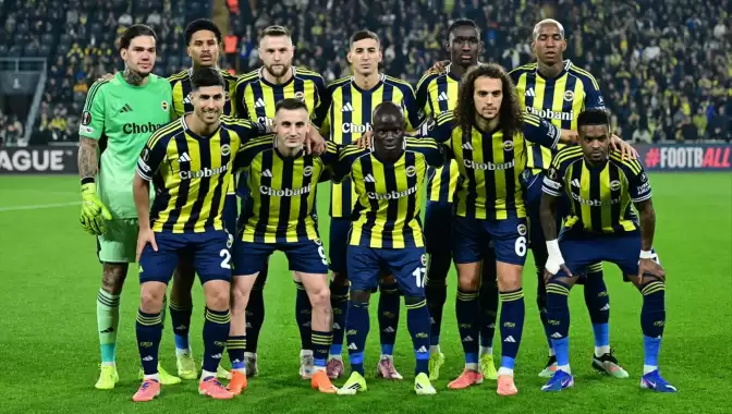 Fenerbahçe'de korkutan sakatlık! Yıldız oyuncu maça devam edemedi
