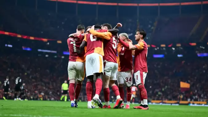 İtalya’dan flaş iddia: Napoli, Galatasaray'ın iki yıldızı için devrede