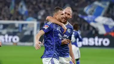 Schalke 04'te Edin Dzeko fırtınası!