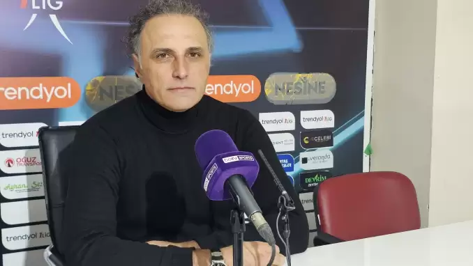 Mustafa Gürsel: "Zor bir süreçten geçiyoruz"