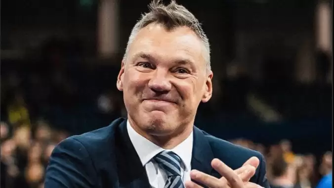 Jasikevicius: "Fenerbahçe'de olmaktan ve kupalar için savaşmaktan mutluyum"