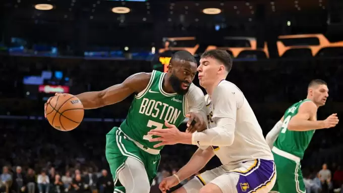 Celtics, Lakers deplasmanında rahat kazandı!