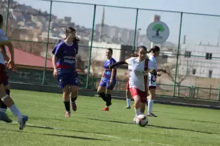 Kayseri Kadın FK’dan 10 gollü şampiyonluk provası