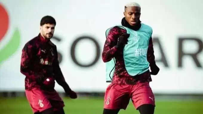 Galatasaray’da Osimhen sevinci! Juventus maçı öncesi takımla çalıştı