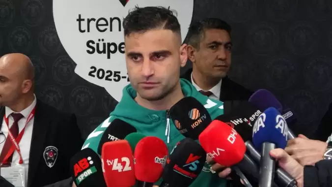 Deniz Türüç'ten paylaşım: "Dua eden tüm sevenlerimize teşekkür ederiz"