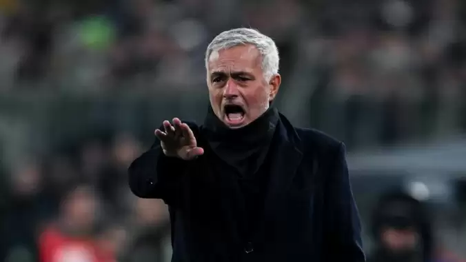 Cezalı Jose Mourinho, Real Madrid-Benfica maçını otobüsten izledi