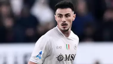 Napoli’de taşlar yerinden oynuyor! Conte'den Eljif Elmas kararı