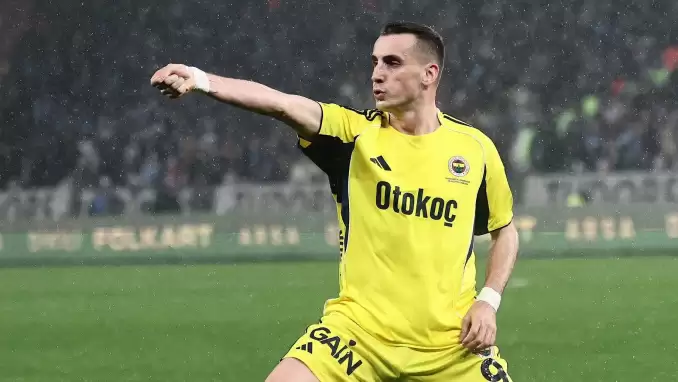 Fenerbahçe'nin golcüsü Kerem Aktürkoğlu! Şubat ayında mest etti