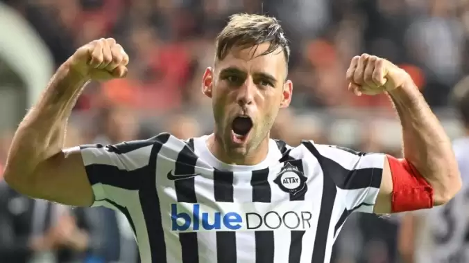 4 kez gol kralı olmuştu! 1. Lig'in efsane ismi futbola veda etti...