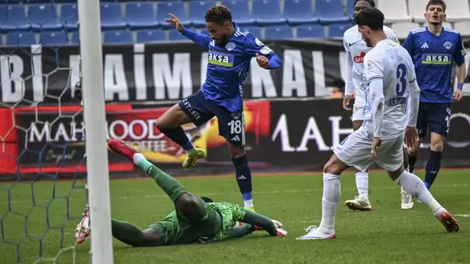 Kasımpaşa evinde yıkıldı! Rizespor fark attı, alt sıralar kızıştı!