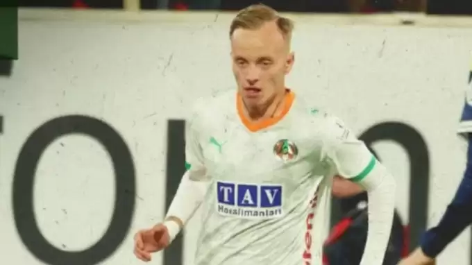 Florent Hadergjonaj: "Burada bir puanı hak ettik"