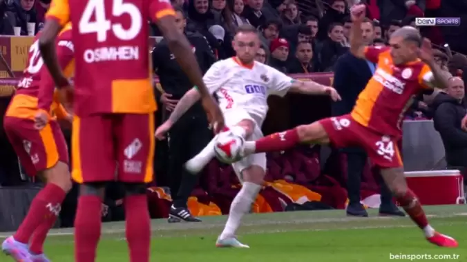 İşte G.Saray-Alanyaspor maçının hakem kararları: Osimhen'e yapılan hareket penaltı!