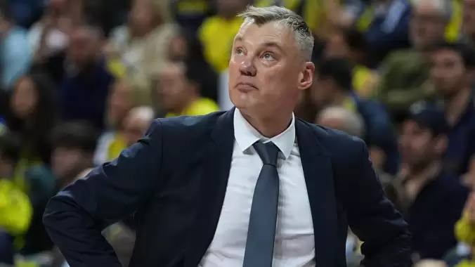 Fenerbahçe'nin hocası Dubai'de mahsur kaldı!