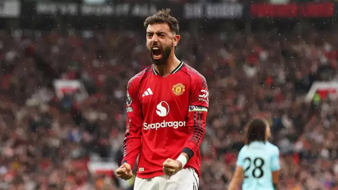 Bruno Fernandes, Manchester United tarihine geçti! Kulübün efsanelerinden...
