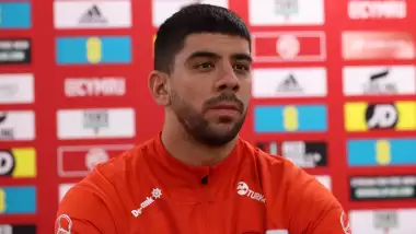 Mili futbolcu Cenk Özkacar Dünya Kupası’ndan emin