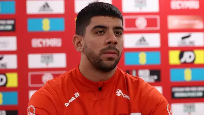 Mili futbolcu Cenk Özkacar Dünya Kupası’ndan emin